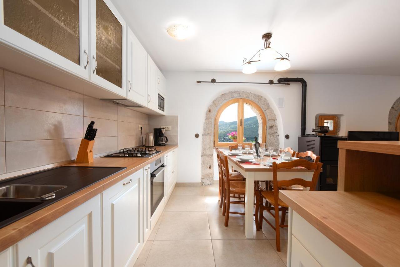 2 Apartments In Old Stone House Near Opatija Ičići Kültér fotó